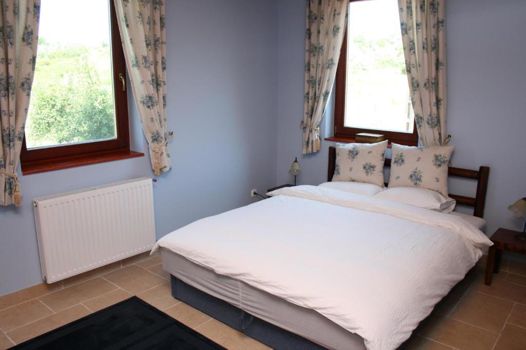 Gasthaus Malomdulo Farmhaz Pilisborosjenő Zimmer foto