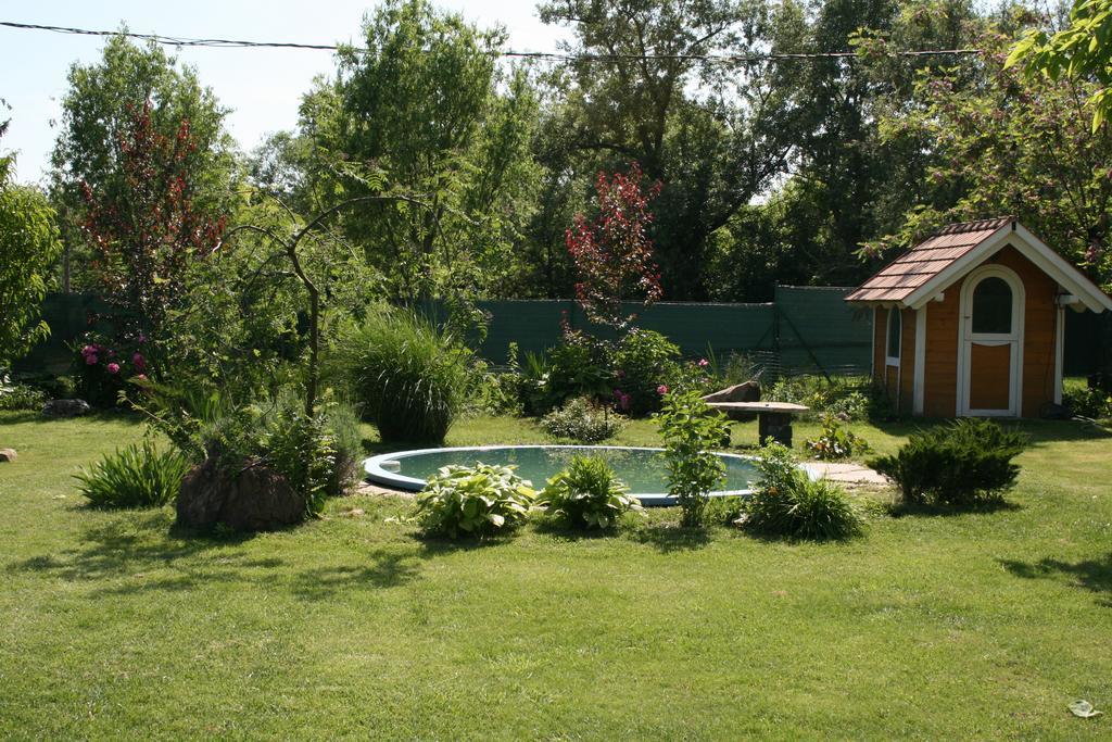 Gasthaus Malomdulo Farmhaz Pilisborosjenő Exterior foto